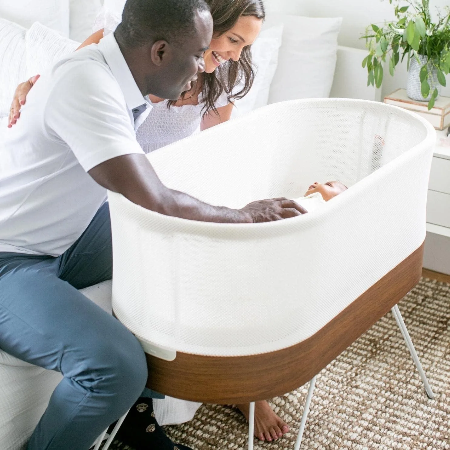 SNOO Smart Sleeper Review: Safe Sleep and Soothing Motion Benefits