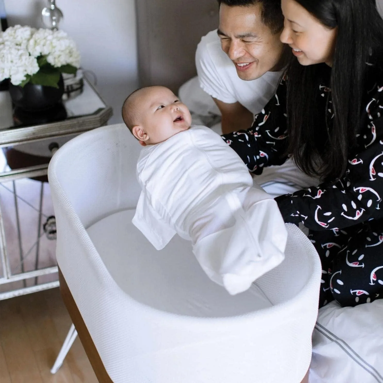 SNOO Smart Sleeper Review: Safe Sleep and Soothing Motion Benefits